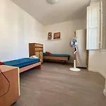 公寓 Firefly Bay Flat - Cozy A Few Steps From Maggiore