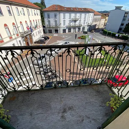 Apartment Firefly Bay Flat - Cozy A Few Steps From Maggiore Arona