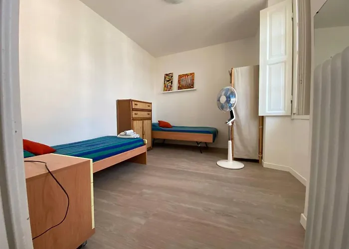 Apartamento Firefly Bay Flat - Cozy A Few Steps From Maggiore