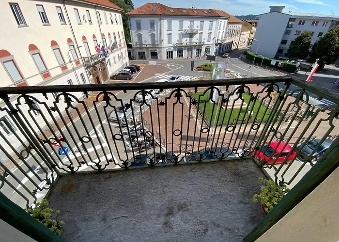 Apartment Firefly Bay Flat - Cozy A Few Steps From Maggiore Arona